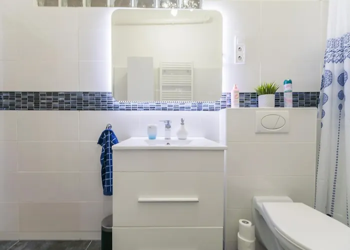 Downtown Gem Aircond Close To Heroes' Square דירה בודפשט