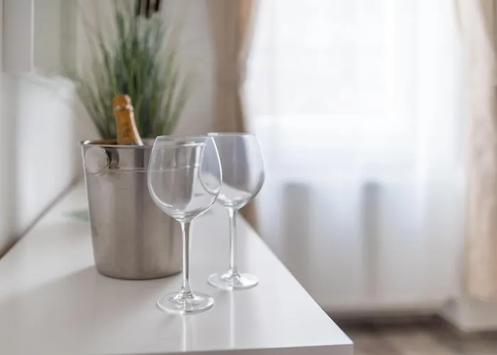 Apartment Downtown Gem Aircond Close To Heroes' Square Budapest